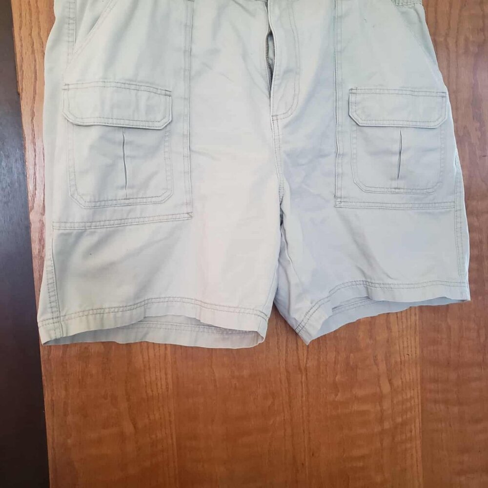 Croft & Barrow Men’s Cargo Shorts Size 42 Beige 100% Cotton Casual Wear